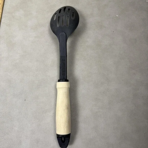 Nylon Slotted Spoon Wood Handle Heat Resistant 210C 410F Kitchen Tool Black - Picture 5 of 7